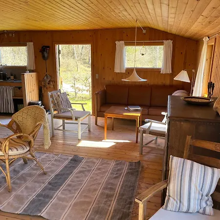 Nyaraló Beautifully Situated Classic Wooden Summercottage *